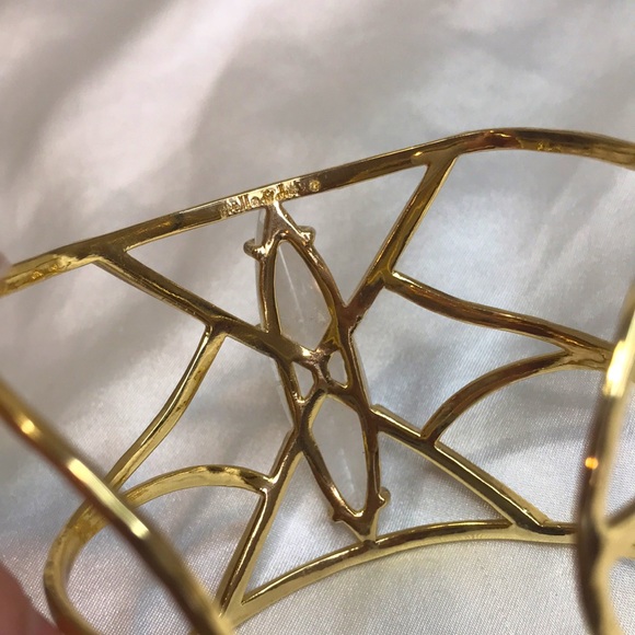 ⭐️ Semi Precious Gold & Clear Quartz Crystal Cuff Bracelet Bangle - Picture 6 of 8